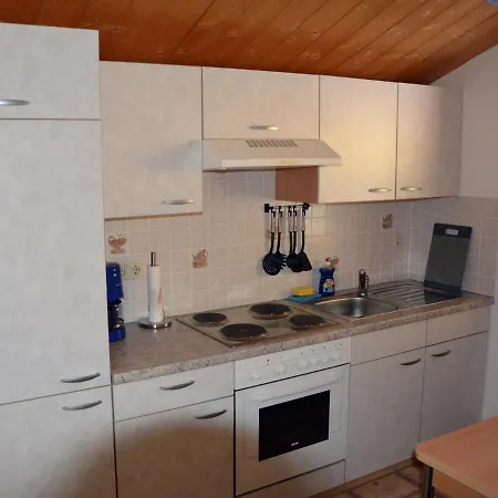Kleine Einfache Ferienwohnung In Malerischer Umgebung Salzburgs Koppl Exterior photo